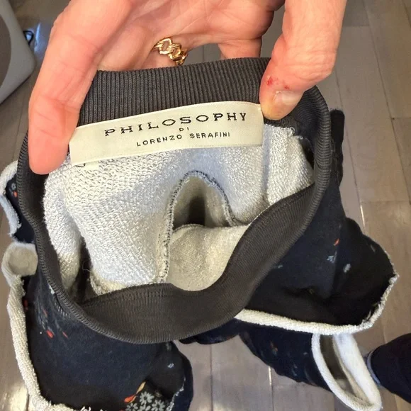 Philosophy di Lorenzo Serafini Black Floral Top w/ Ruffles and Shoulder Cutouts - Picture 4 of 5